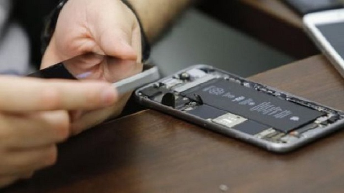 Hardware hack defeats iPhone passcode security